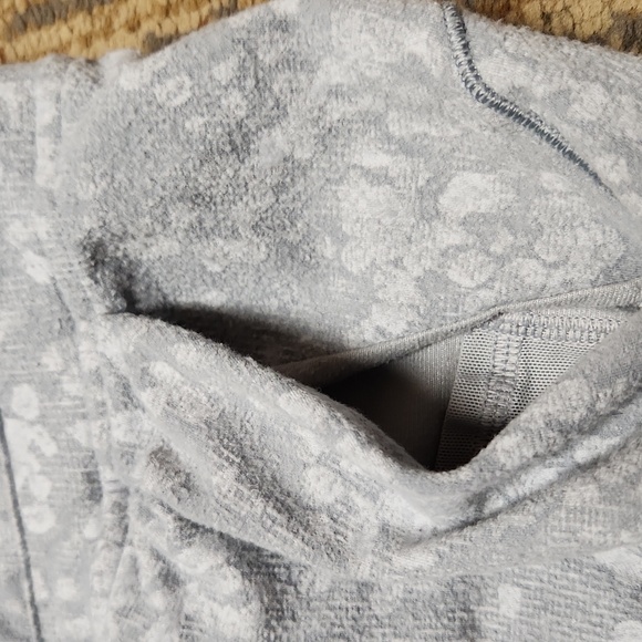 Lululemon Athletica Light Gray Joggers - Picture 6 of 11